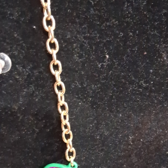 Taramanda Gold and Pink Teardrop Necklace Set . - Picture 5 of 15